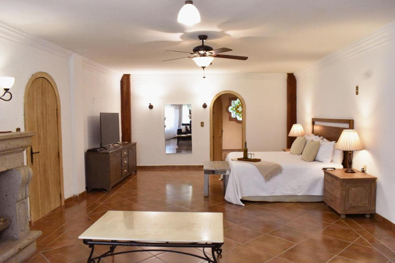 Casa Maria Elena Bed & Breakfast ซานมิเกล เด อาเญนเด ภายนอก รูปภาพ